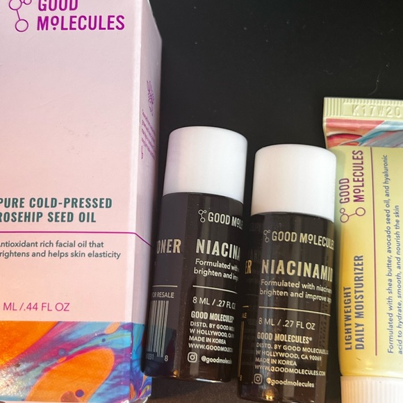 Good Molecules Bundle - Picture 3 of 4